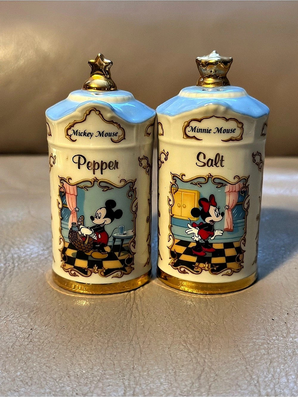 Disney Mickey Mouse and Minnie Mouse Salt & Pepper Shakers Salt & Pepper Set